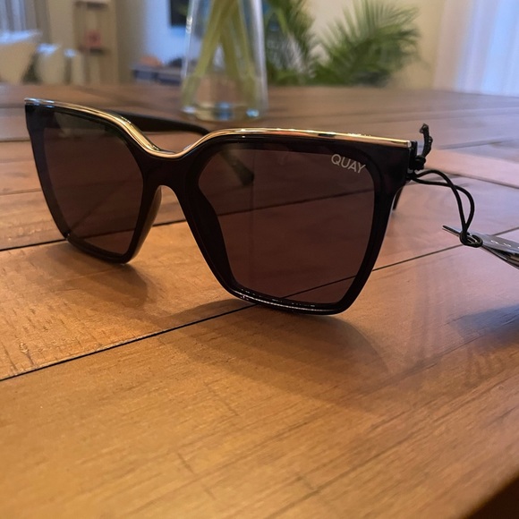 Sunglasses - Picture 2 of 4